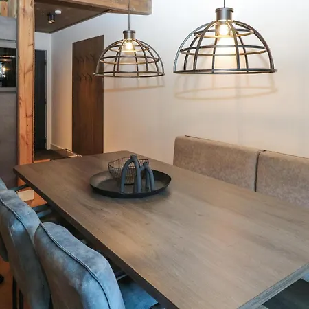 Mit Balkon Apartman *