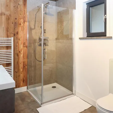 Mit Balkon Apartament